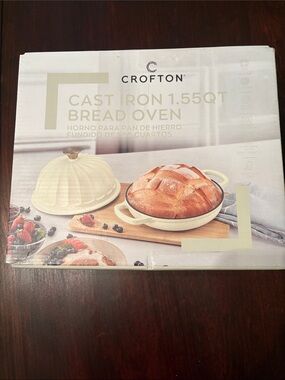 Crofton Cream Cast Iron 1.55QT Bread Oven with Dome Lid